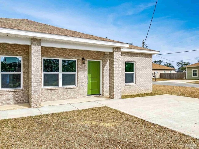 440 Hancock Ln in Pensacola, FL - Building Photo - Building Photo