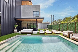 1304 Comal St in Austin, TX - Building Photo - Building Photo