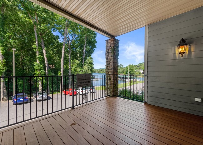 property at 2145 Ridgecrest Cir
