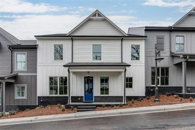property at 5631 W Pine St