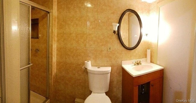 6 Eastman Terrace in Poughkeepsie, NY - Building Photo - Building Photo