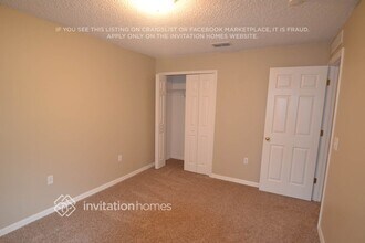 571 Fort Smith Blvd in Deltona, FL - Foto de edificio - Building Photo