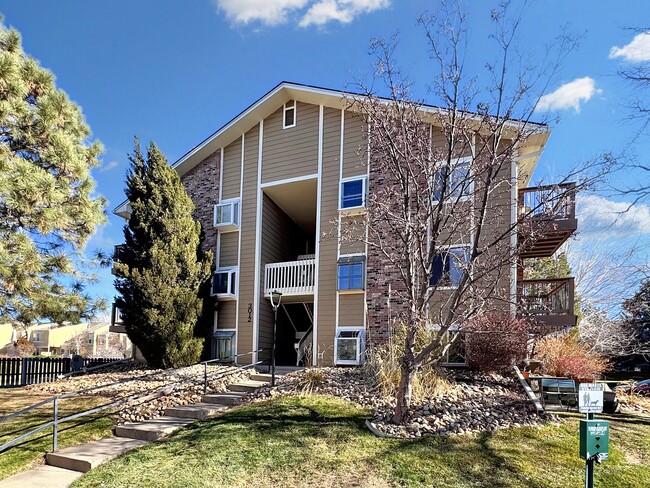 3012 S Ursula Cir in Aurora, CO - Building Photo - Building Photo