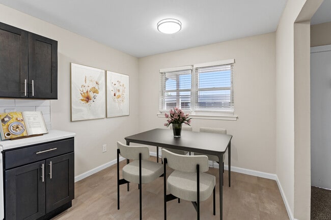 Malcolm Gardens in North Plainfield, NJ - Building Photo - Building Photo