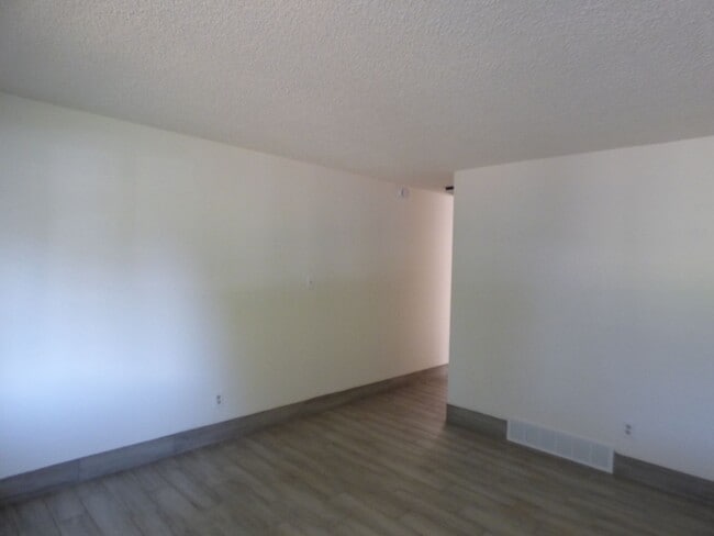 251-253 St Clair Ave in Longmont, CO - Building Photo - Building Photo