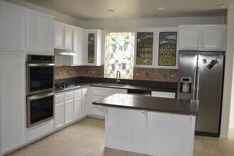 43839 58th St W in Lancaster, CA - Building Photo - Building Photo
