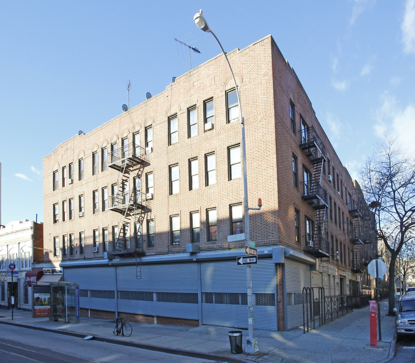 Pioneer Food Stores in Brooklyn, NY - Foto de edificio