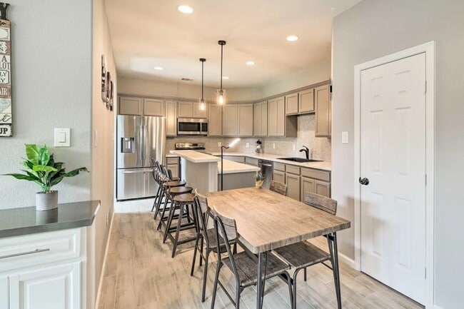 property at 4909 Sunflower St