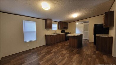 385 Burns Rd in Lumberton, NC - Building Photo - Building Photo