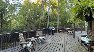 244 Toby St, Unit B in Clarion, PA - Foto de edificio - Building Photo