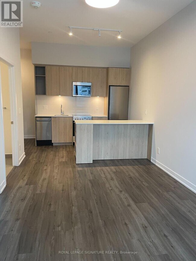 25 Nicholas Ave in Toronto, ON - Building Photo - Building Photo