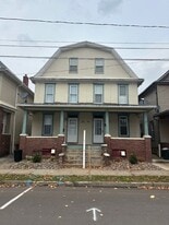 41 E 4th St in Bloomsburg, PA - Building Photo