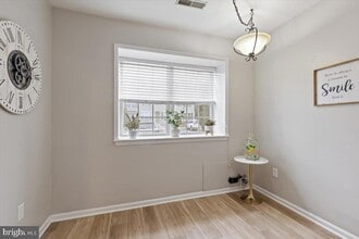 105 Pin Oak Ct, Unit 1 in Collegeville, PA - Building Photo - Building Photo