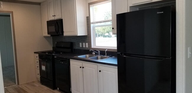 property at 31 Mockingbird Hill Dr