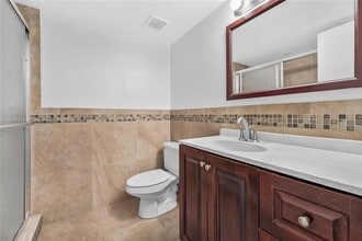 11160 W Sample Rd, Unit 11160 in Coral Springs, FL - Building Photo - Building Photo