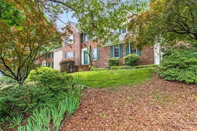 1880 Meadowchase Ct in Snellville, GA - Building Photo - Building Photo
