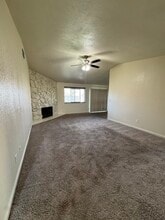 113 Carney Cir in Wheatland, CA - Foto de edificio - Building Photo