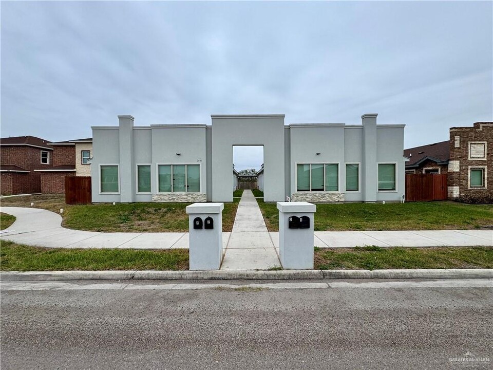 2606 Primrose Ave in Edinburg, TX - Building Photo