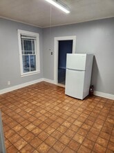 11 Central St in Veazie, ME - Building Photo - Building Photo