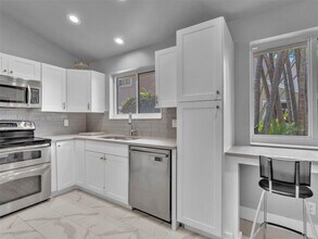 2124 Discovery Cir W in Deerfield Beach, FL - Building Photo - Building Photo