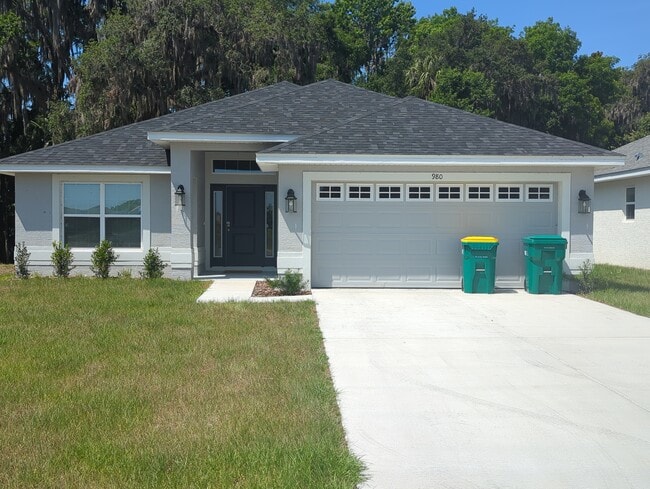property at 980 Ibis Cir