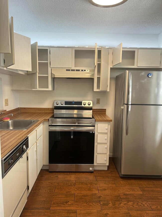 8830-8830 Royal Palm Blvd in Coral Springs, FL - Building Photo - Building Photo