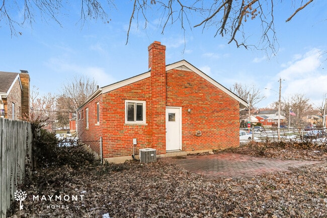 6949 Terrylynn Ln in Cincinnati, OH - Building Photo - Building Photo