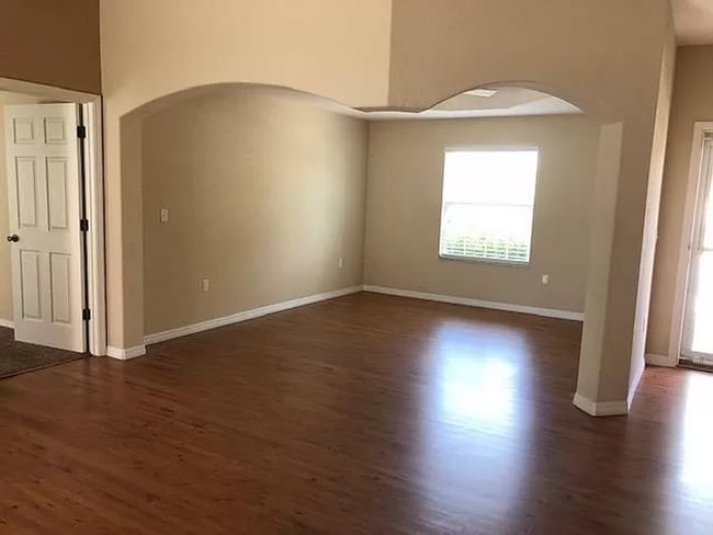 12403 NE 48th Cir in Oxford, FL - Building Photo - Building Photo