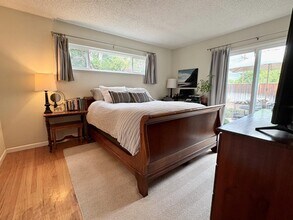 5919 Royal Ann Dr in San Jose, CA - Foto de edificio - Building Photo