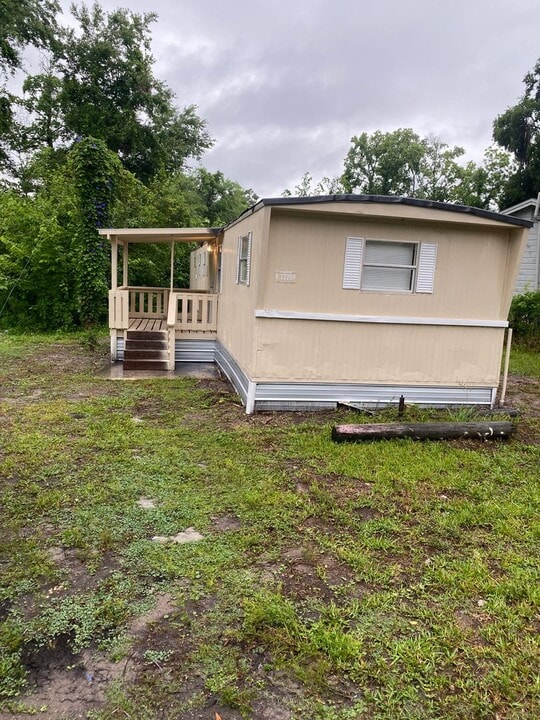 246 Century St in Jacksonville, FL - Building Photo