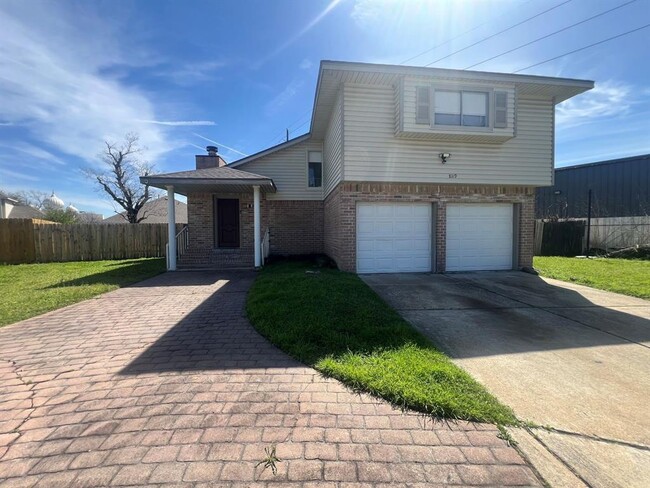property at 8119 Crestwick Dr