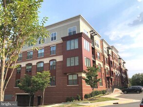 3985 Norton Pl in Fairfax, VA - Building Photo - Building Photo
