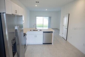 3018 Skyline Lp in Kissimmee, FL - Building Photo - Building Photo