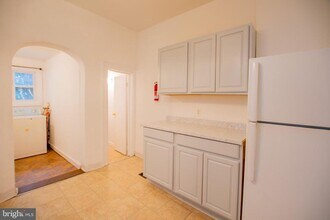 2039 N Gratz St in Philadelphia, PA - Building Photo - Building Photo