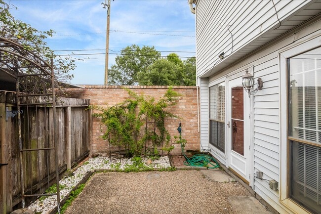 property at 5100 Allendale Rd