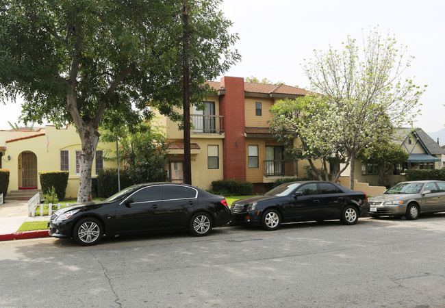 604 Milford St in Glendale, CA - Building Photo - Building Photo