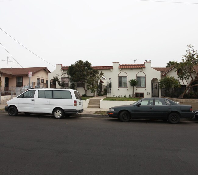 1316 N Kenmore Ave in Los Angeles, CA - Building Photo - Building Photo