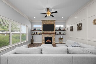 6795 Genesis Way in Bettendorf, IA - Building Photo - Building Photo