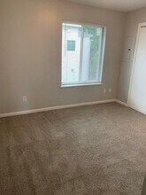 411 E 5th St, Unit 19 in Greenville, NC - Building Photo - Building Photo