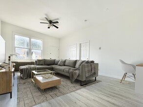 276-276 Lincoln St in Welland, ON - Building Photo - Building Photo