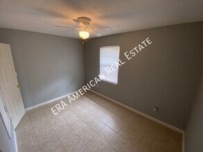 74 2nd Ave in Shalimar, FL - Foto de edificio - Building Photo