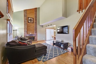 9301 Waterford Ln in Orland Park, IL - Building Photo - Building Photo