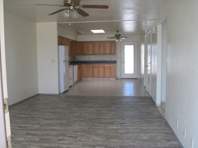 property at 470 S Bowie Ave