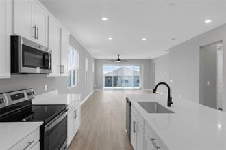 819 Ballantyne Dr in Lake Wales, FL - Building Photo - Building Photo