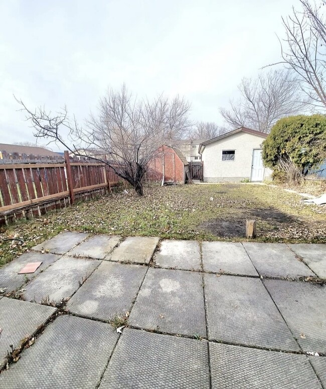 57 Mapleridge Ave in Winnipeg, MB - Building Photo - Building Photo