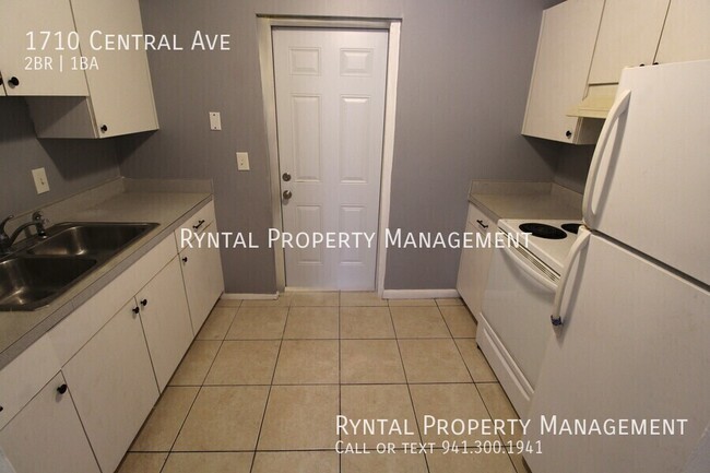 1710 Central Ave in Sarasota, FL - Building Photo - Building Photo