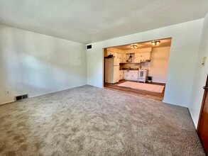 Ziegler Apartments in Taylor, MI - Building Photo - Building Photo