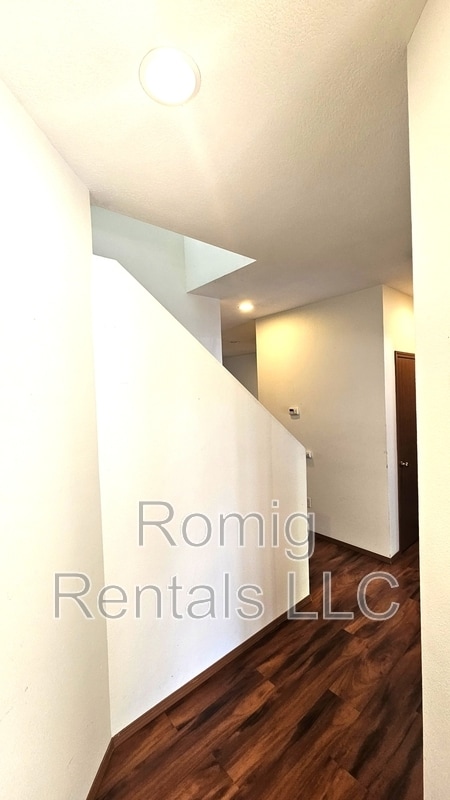 property at 3608 NE 81st Cir
