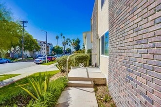 3715 W. 27th St in Los Angeles, CA - Building Photo - Building Photo
