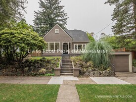 1417 NE Stanton St in Portland, OR - Building Photo